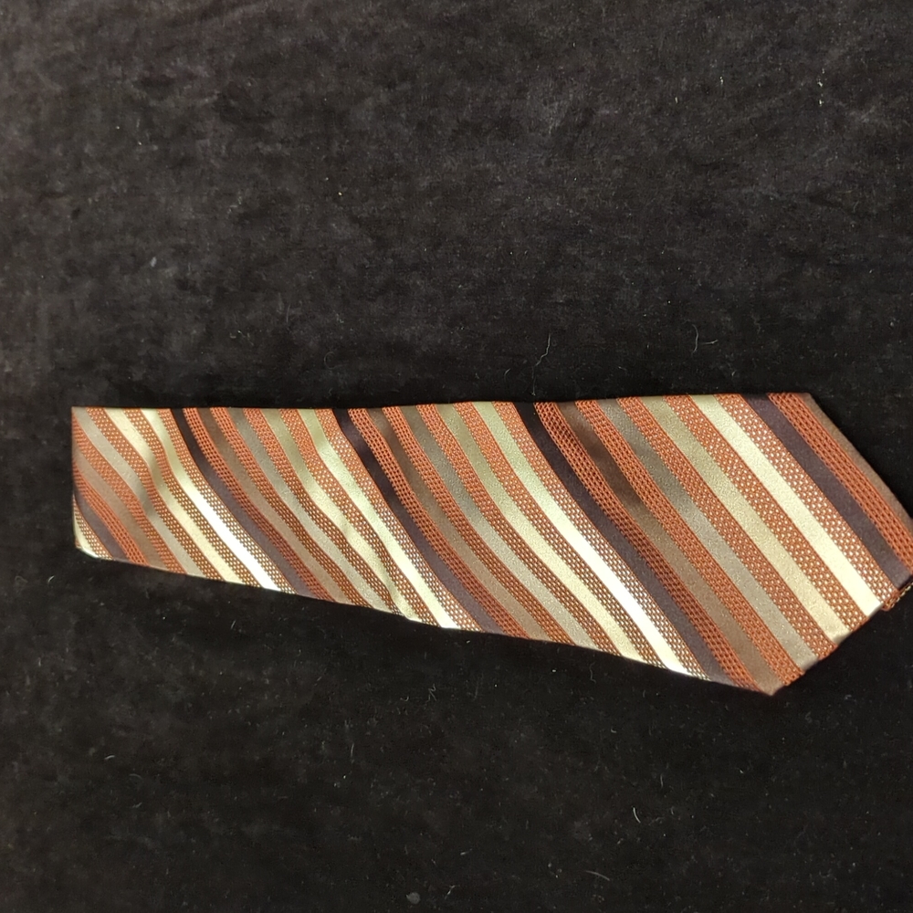 Duke and Dutchess Men's tie
